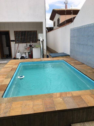 Imagem Sobrado com 3 Quartos à Venda, 165 m² em Jardim Maria Augusta - Taubaté
