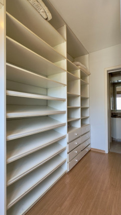 Imagem Apartamento com 3 Quartos à Venda, 78 m² em Menino Deus - Porto Alegre Imagem Apartamento com 3 Quartos à Venda, 78 m² em Menino Deus - Porto Alegre