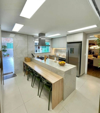 Imagem Casa com 3 Quartos à Venda, 238 m² em Flores - Manaus