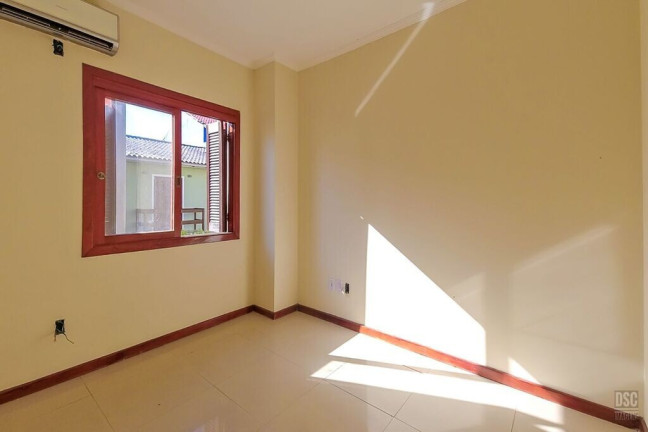 Imagem Casa de Condomínio com 3 Quartos à Venda, 136 m² em Hípica - Porto Alegre