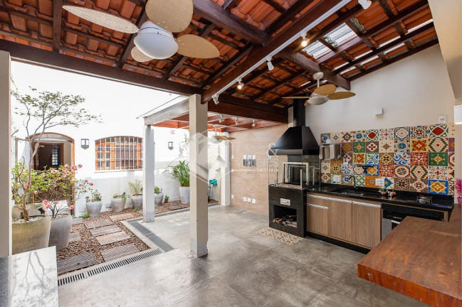 Imagem Casa com 2 Quartos à Venda, 136 m² em Jardim Aeroporto - São Paulo Imagem Casa com 2 Quartos à Venda, 136 m² em Jardim Aeroporto - São Paulo