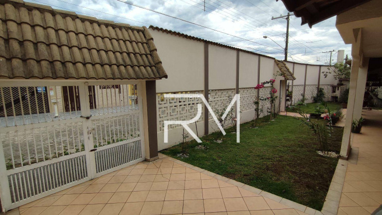 Imagem Casa com 3 Quartos à Venda, 185 m² em Vila Anhanguera - Mongaguá