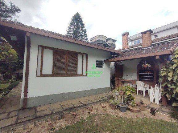 Imagem Casa com 3 Quartos à Venda ou Locação, 318 m² em Bom Retiro - Teresópolis
