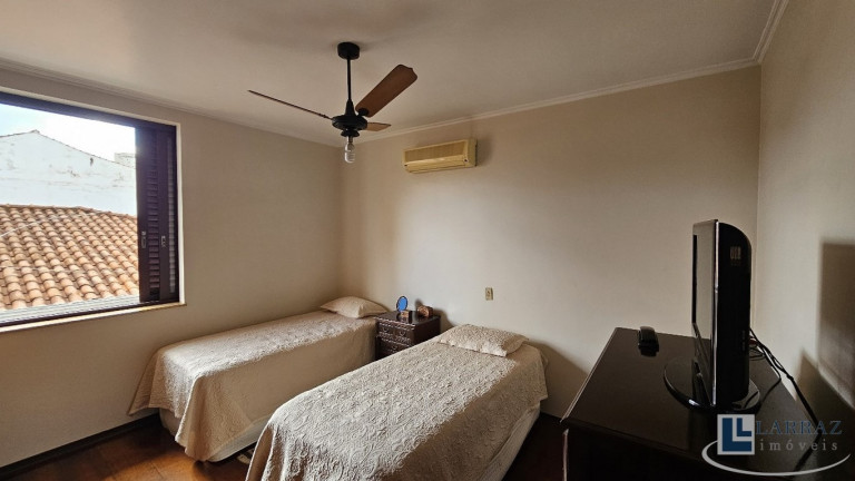 Imagem Casa com 3 Quartos à Venda, 295 m² em Jardim Sumaré - Ribeirão Preto Imagem Casa com 3 Quartos à Venda, 295 m² em Jardim Sumaré - Ribeirão Preto