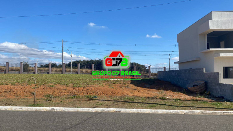 Terreno em Condomínio à Venda, 280 m² em Bairro Da Floresta - São José Dos Campos
