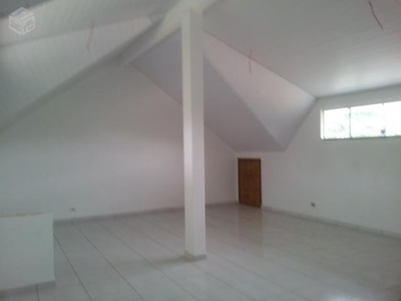 Imagem Sobrado com 3 Quartos à Venda, 180 m² em Santa Candida - Curitiba