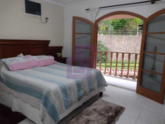 Imagem Casa com 4 Quartos à Venda, 550 m² em Pitangueiras - Guarujá Imagem Casa com 4 Quartos à Venda, 550 m² em Pitangueiras - Guarujá