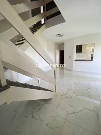 Imagem Cobertura com 3 Quartos à Venda, 176 m²