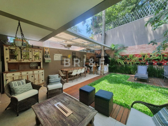 Casa com 4 Quartos à Venda, 279 m² em Santo Amaro - São Paulo
