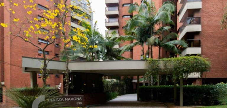Imóvel com 4 Quartos à Venda, 230 m² em Panamby - São Paulo