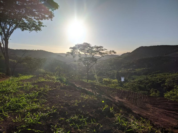 Chácara à Venda, 1.960 m²