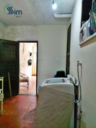 Imagem Casa com 5 Quartos à Venda, 330 m² em José Bonifácio - Fortaleza