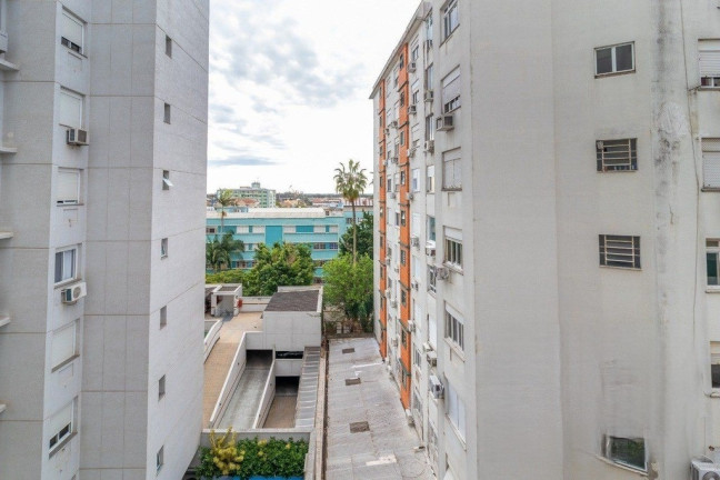 Imagem Imóvel com 2 Quartos à Venda, em Floresta - Porto Alegre Imagem Imóvel com 2 Quartos à Venda, em Floresta - Porto Alegre