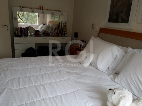 Imagem Apartamento com 3 Quartos à Venda, 69 m² em Passo Da Areia - Porto Alegre
