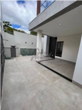 Imagem Casa com 4 Quartos à Venda, em Ibituruna - Montes Claros Imagem Casa com 4 Quartos à Venda, em Ibituruna - Montes Claros