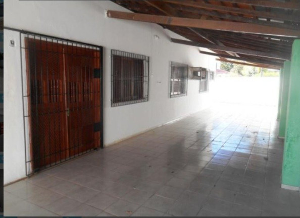 Imagem Casa com 3 Quartos à Venda, 300 m² em Ininga - Teresina