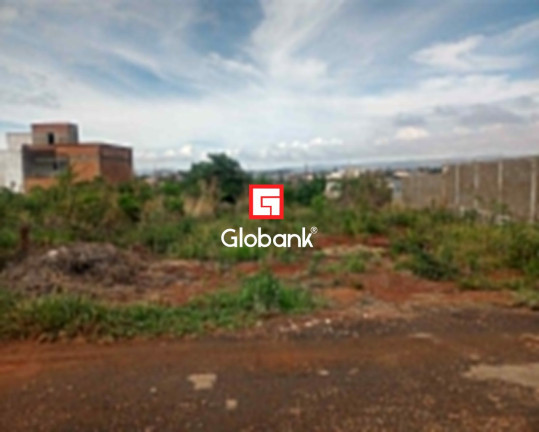 Terreno à Venda, 442 m² em Guarujá - Montes Claros