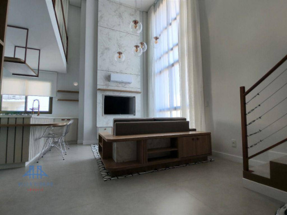 Loft com 1 Quarto à Venda, 74 m² em Carvoeira - Florianópolis