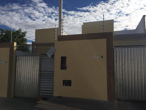 Imagem Casa com 2 Quartos à Venda, em Conceicão - Feira De Santana Imagem Casa com 2 Quartos à Venda, em Conceicão - Feira De Santana