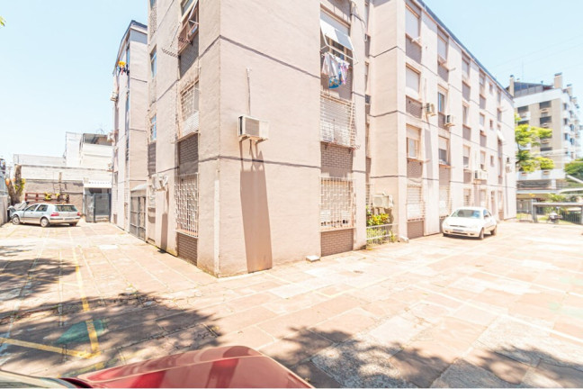 Imagem Apartamento com 2 Quartos à Venda, 48 m² em Passo Da Areia - Porto Alegre Imagem Apartamento com 2 Quartos à Venda, 48 m² em Passo Da Areia - Porto Alegre