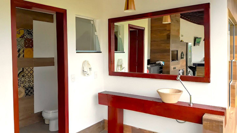 Imagem Casa com 8 Quartos à Venda, 1.000 m² em Imóvel Na Represa - Piracaia