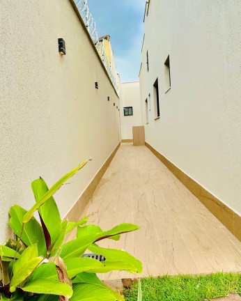 Imagem Imóvel com
3 Quartos à Venda, 163 m² em
Vila Brasilia -
Goiania Imagem Imóvel com
3 Quartos à Venda, 163 m² em
Vila Brasilia -
Goiania