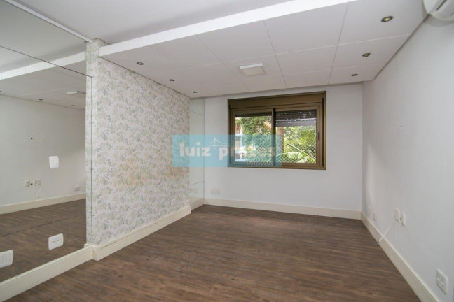Imagem Apartamento com 3 Quartos à Venda, 190 m² em Petrópolis - Porto Alegre