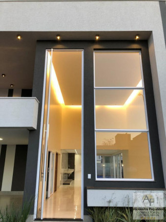 Imagem Casa com 4 Quartos à Venda, 212 m² em Residencial Goiânia Golfe Clube - Goiânia Imagem Casa com 4 Quartos à Venda, 212 m² em Residencial Goiânia Golfe Clube - Goiânia