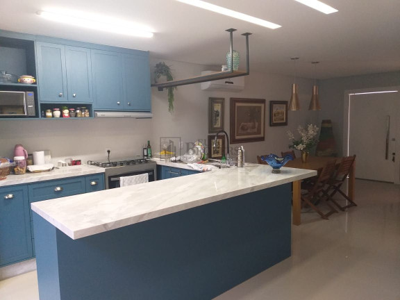Imagem Sobrado com 3 Quartos à Venda, 215 m² em Centro - Balneário Camboriú Imagem Sobrado com 3 Quartos à Venda, 215 m² em Centro - Balneário Camboriú