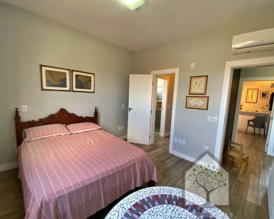 Imagem Casa com 3 Quartos à Venda, 210 m² em Itacorubi - Florianópolis Imagem Casa com 3 Quartos à Venda, 210 m² em Itacorubi - Florianópolis