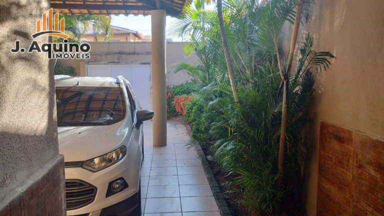 Imagem Casa com 3 Quartos à Venda, em Sapiranga - Fortaleza Imagem Casa com 3 Quartos à Venda, em Sapiranga - Fortaleza