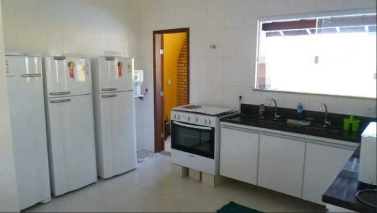 Imagem Casa com 7 Quartos à Venda, 293 m² em Guarajuba - Camaçari