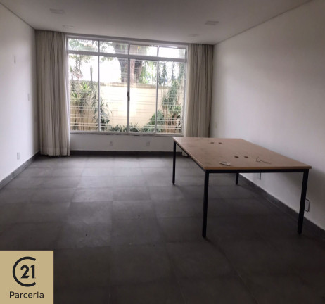 Imagem Sobrado com 4 Quartos para Alugar, 300 m² em Campo Belo - São Paulo