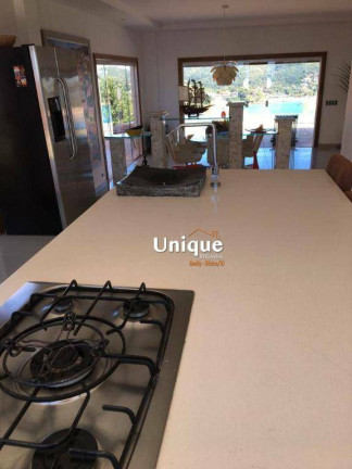 Imagem Casa com 4 Quartos à Venda, 318 m² em Ferradura - Armação Dos Búzios Imagem Casa com 4 Quartos à Venda, 318 m² em Ferradura - Armação Dos Búzios