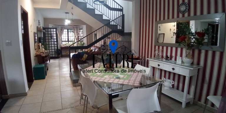 Imagem Casa com 3 Quartos à Venda, 310 m² em Jardim Maristela - Atibaia Imagem Casa com 3 Quartos à Venda, 310 m² em Jardim Maristela - Atibaia