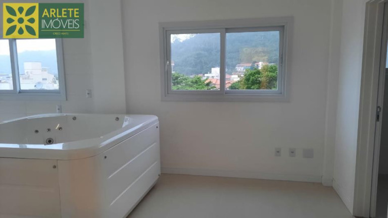 Imagem Apartamento com 3 Quartos à Venda, 156 m² em Morrinhos - Bombinhas