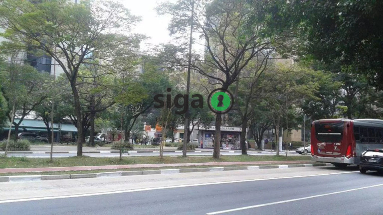Imagem Imóvel Comercial à Venda ou Locação, 204 m² em Brooklin - São Paulo Imagem Imóvel Comercial à Venda ou Locação, 204 m² em Brooklin - São Paulo