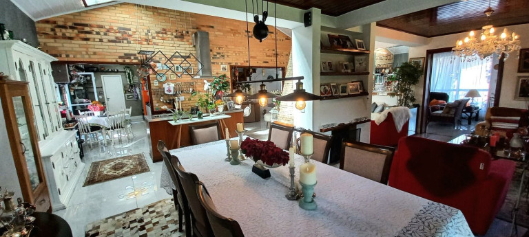 Imagem Casa com 4 Quartos à Venda, 550 m² em Golfe - Teresópolis Imagem Casa com 4 Quartos à Venda, 550 m² em Golfe - Teresópolis