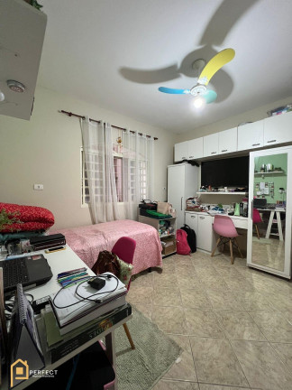 Imagem Casa com 4 Quartos à Venda, 230 m² em Jardim Ana Emilia - Taubaté Imagem Casa com 4 Quartos à Venda, 230 m² em Jardim Ana Emilia - Taubaté