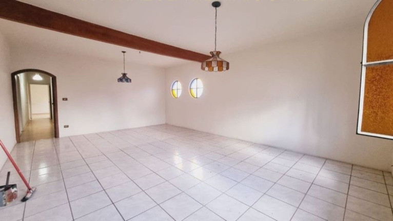 Imagem Casa com 3 Quartos à Venda, 168 m² em Centro - Atibaia