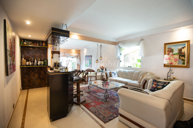Imagem Casa com 3 Quartos à Venda, 360 m² em Sumaré - São Paulo
