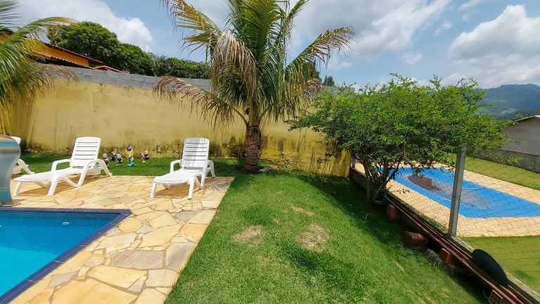 Imagem Chácara com 4 Quartos à Venda, 272 m² em Bairro Do Godoi - Extrema Imagem Chácara com 4 Quartos à Venda, 272 m² em Bairro Do Godoi - Extrema