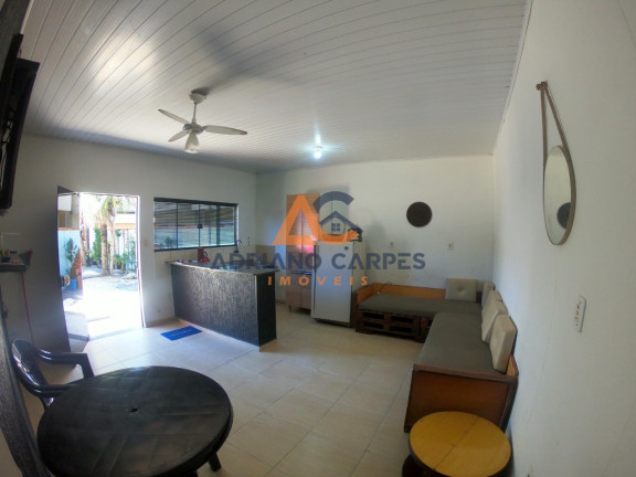 Imagem Casa com 2 Quartos à Venda, 65 m² em Meia Praia - Navegantes Imagem Casa com 2 Quartos à Venda, 65 m² em Meia Praia - Navegantes