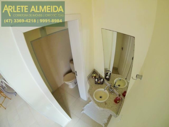 Imagem Casa com 5 Quartos à Venda, 12.000 m² em Araça - Porto Belo Imagem Casa com 5 Quartos à Venda, 12.000 m² em Araça - Porto Belo