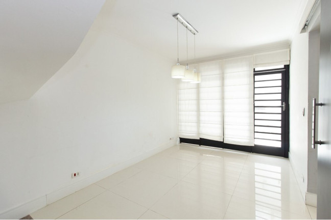 Casa com 3 Quartos à Venda,  em Moema - São Paulo