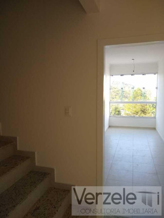 Imagem Casa com 3 Quartos à Venda, 130 m² em Ariribá - Balneário Camboriú
