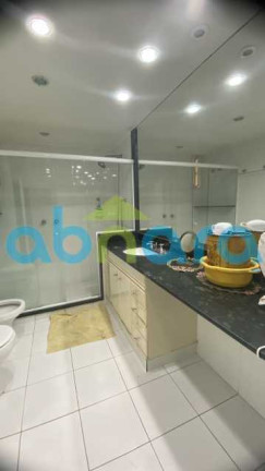 Imagem Apartamento com 3 Quartos à Venda, 174 m² em Copacabana - Rio De Janeiro