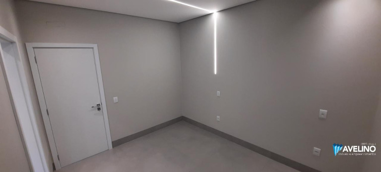 Imagem Casa de Condomínio com 4 Quartos à Venda, 202 m² em Porto Madero - Dourados Imagem Casa de Condomínio com 4 Quartos à Venda, 202 m² em Porto Madero - Dourados