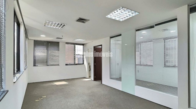 Imóvel Comercial para Alugar, 56 m² em Itaim Bibi - São Paulo