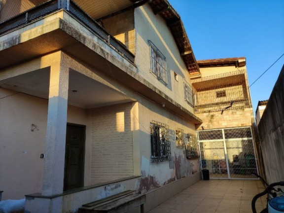 Imagem Casa com 5 Quartos à Venda, 372 m² em Itapebussu - Guarapari